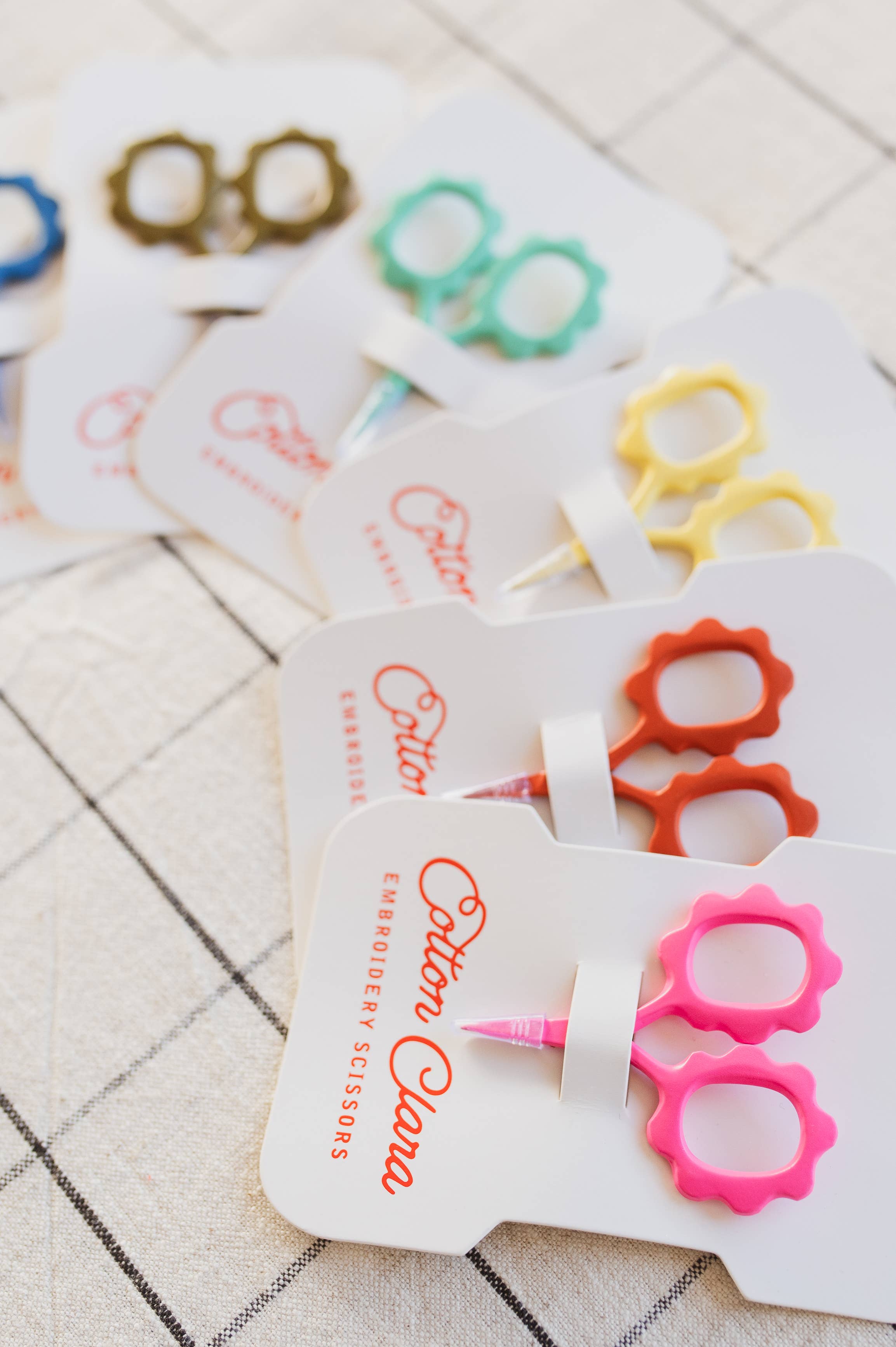 Cotton Clara Craft Kits & Supplies - Mini Sunflower Embroidery Scissors
