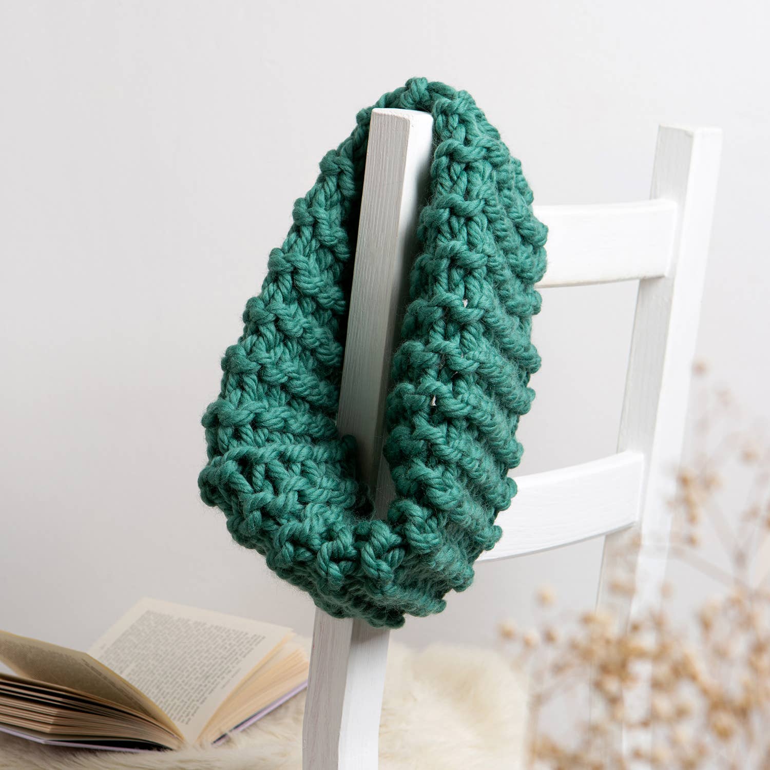 Absolute Beginners Cowl Knitting Kit - Wool Couture Company