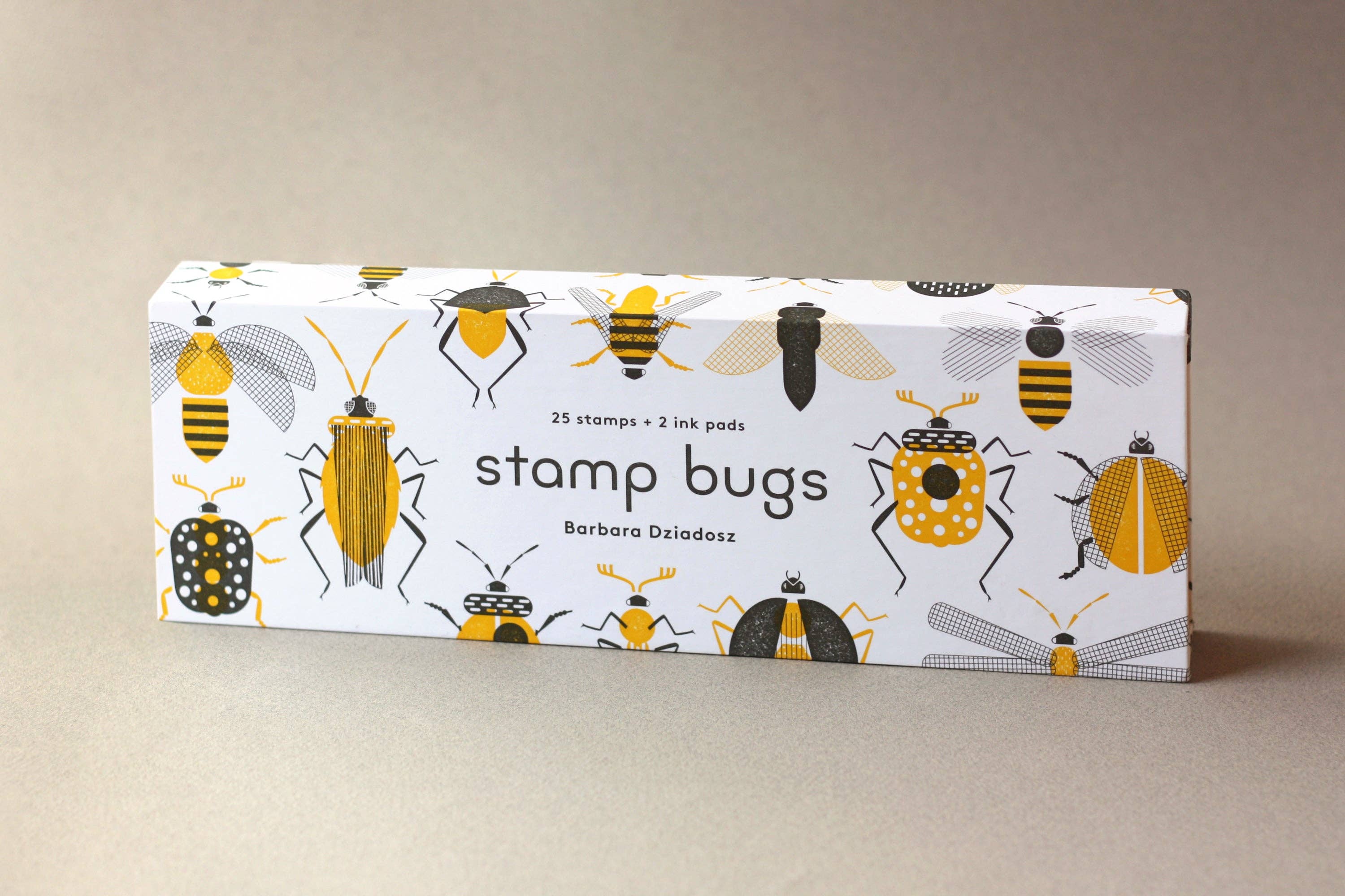 Abrams & Chronicle Books - Stamp Bugs - 25 Stamps and 2 Ink Pads (Craft Kit)