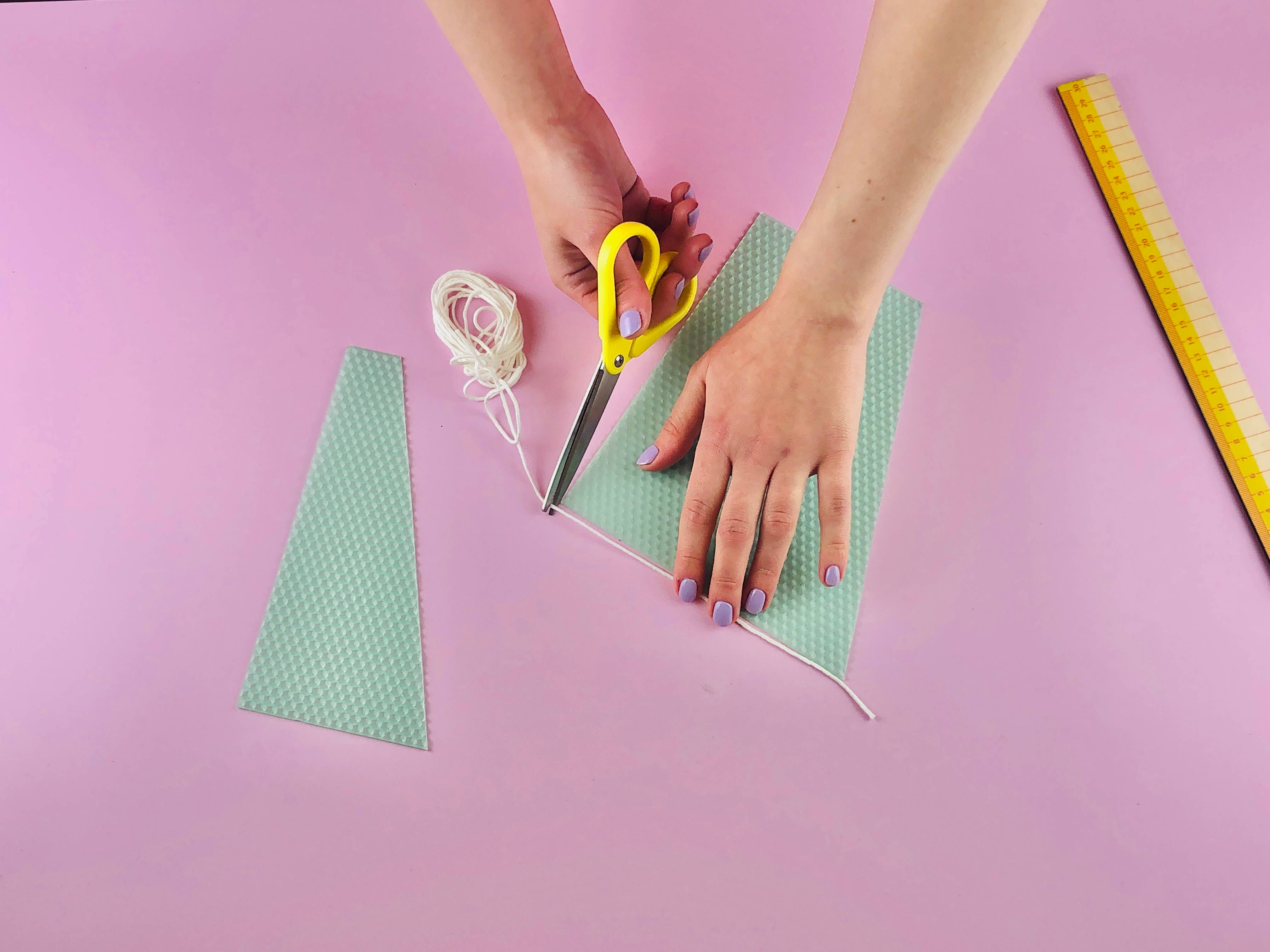The Edinburgh Craft Club - Colourful Beeswax Rolled Candles Kit