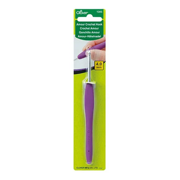 Clover Amour crochet hooks