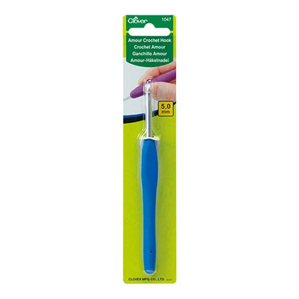 Clover Amour crochet hooks