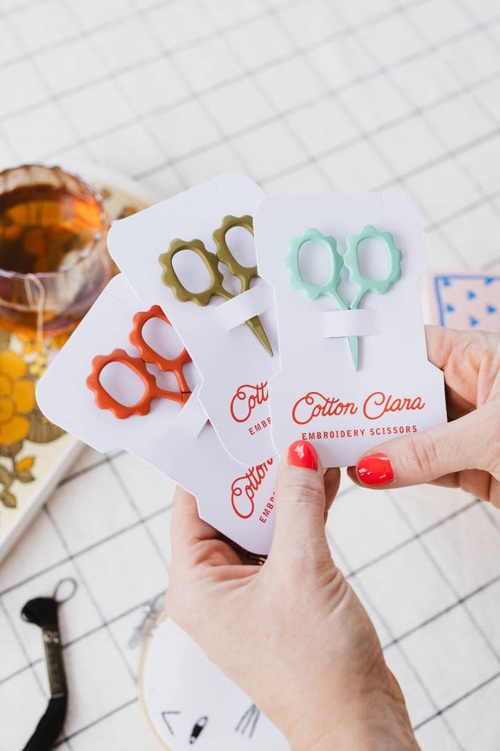 Cotton Clara Craft Kits & Supplies - Mini Sunflower Embroidery Scissors