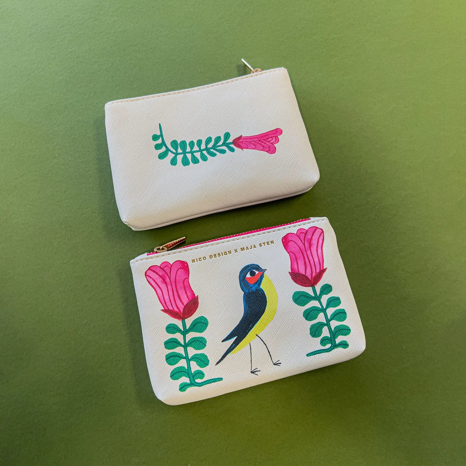 Small blue swedish folk Law inspired bird pouch